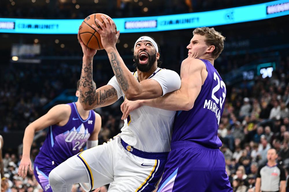 陷入财政危 陷入财政危