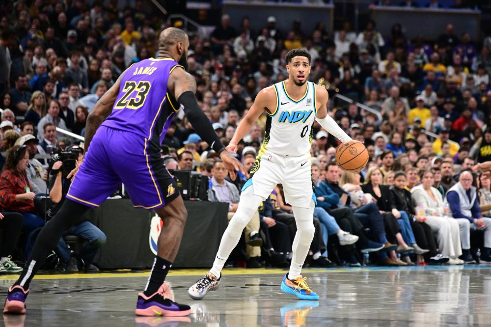 亚占据了一 亚占据了一