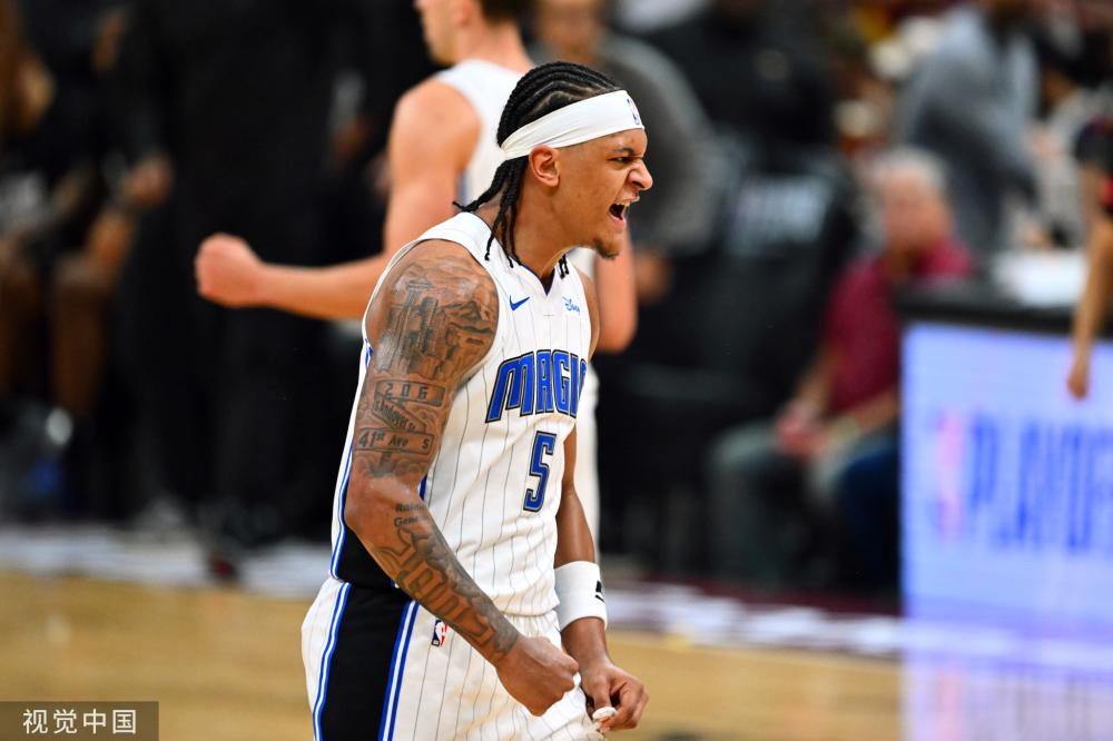 亚占据了一 亚占据了一