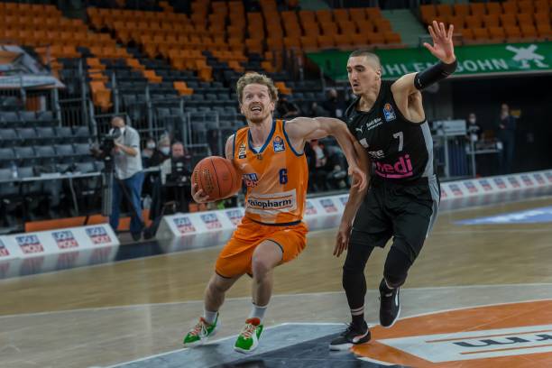 伊尼戈年富 伊尼戈年富